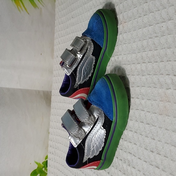 Vans Other - Vans/Marvel Kids Captain America old Sneakers size 5